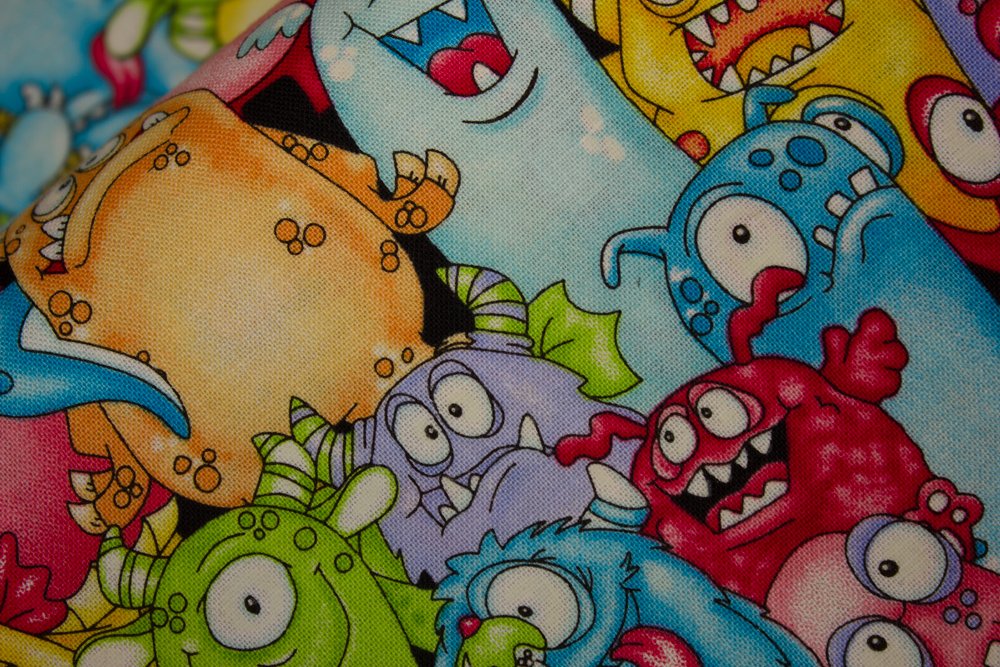 Monster'ocity - Packed Colorful Monsters - Glow-in-the-dark